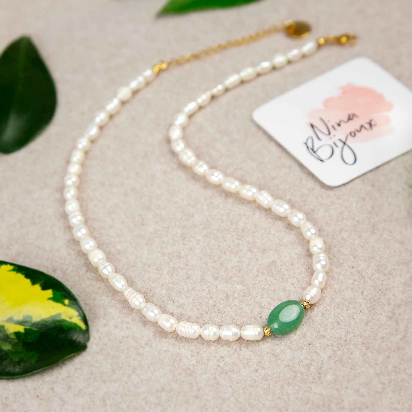 Collier JADE
